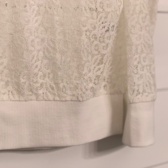 NWT Lace Casual Long Sleeve Top - Picture 2 of 3